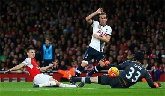 激烈的篮球 激烈的篮球