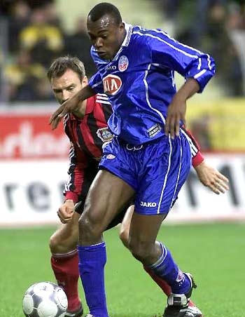 联合杯网球赛：中国队3-0巴西队 取开门红.